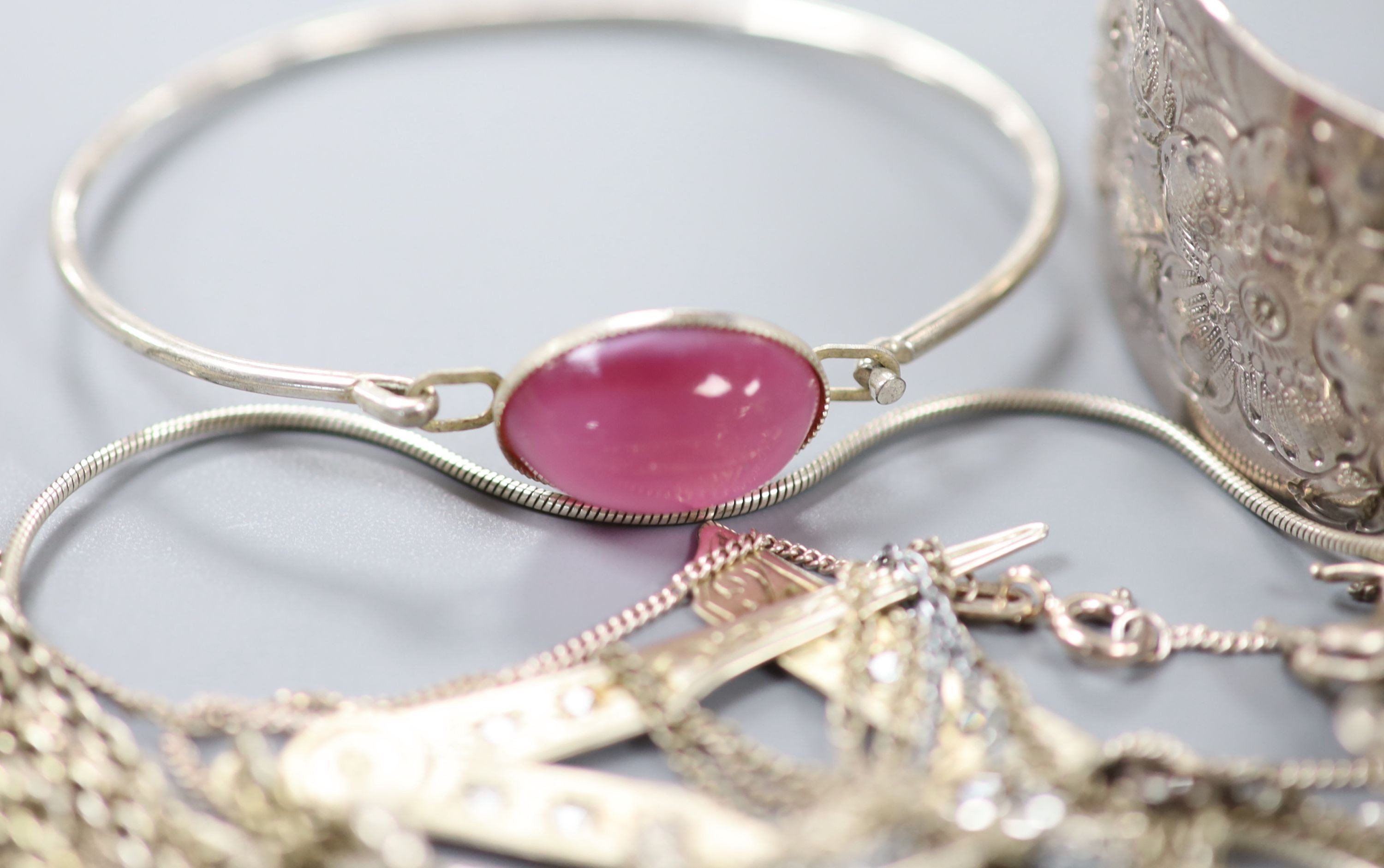 Mixed white metal, 925 and costume jewellery including bracelets and bangles an agate set necklace.